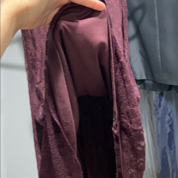 Halter Neck Sleeveless Maroon Lace Dress - Picture 4 of 7